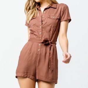 SKY AND SPARROW Button Front Womens Romper
Brown Color Size Medium